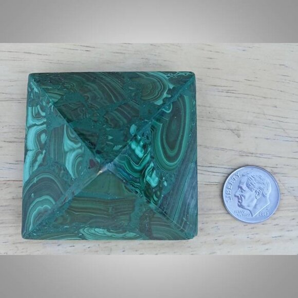 MALACHITE pyramid mineral stone rock crystal 01 PEACE chakra balance - Picture 3 of 6